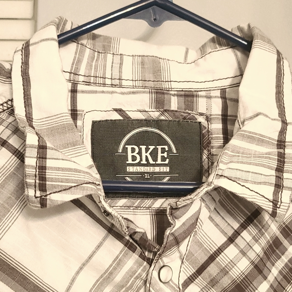 BKE Button Down - Picture 2 of 4